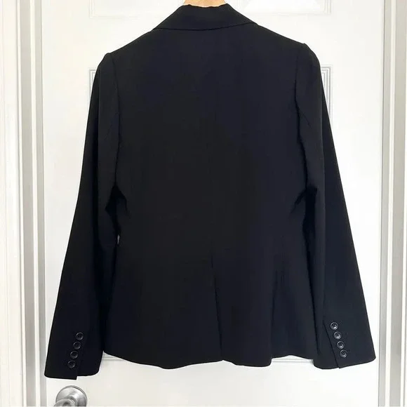 Banana Republic Women’s Classic Black Blazer - Picture 5 of 11